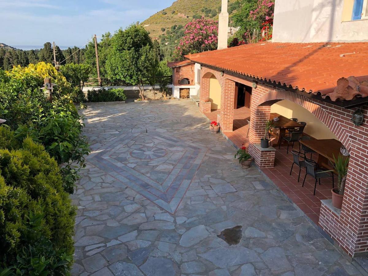 Villa Andros Epoque Livádhia 外观 照片